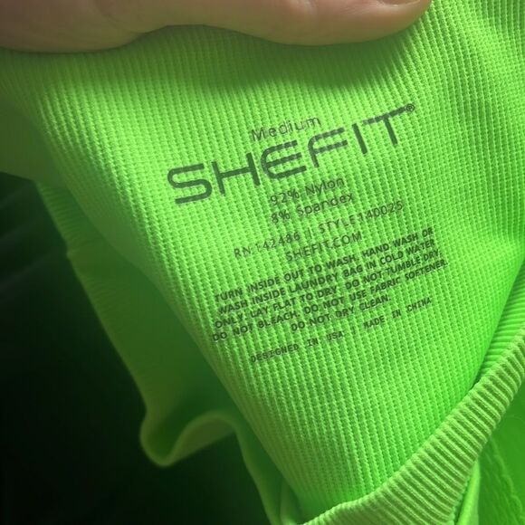 SHEFIT SEAMLESS LEGGINGS SIZE MEDIUM - Picture 4 of 10